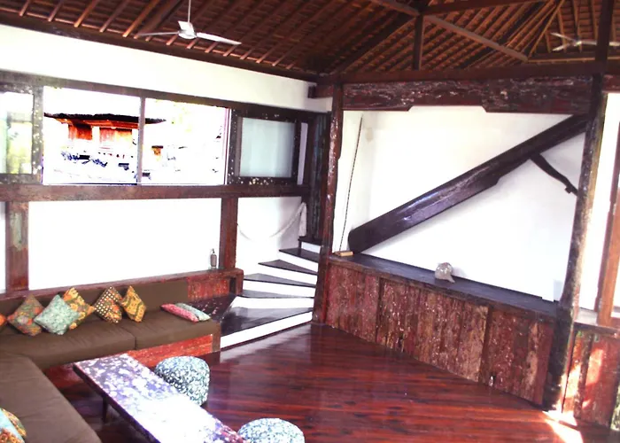 Phinisi -