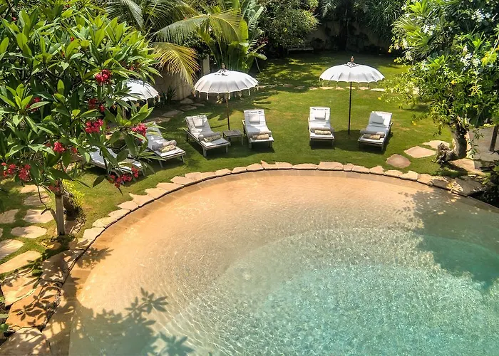 Phinisi - Seminyak